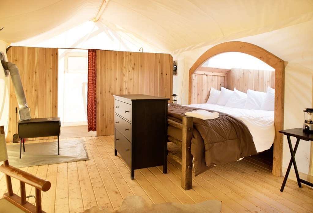 Under Canvas Zion Virgin Room photo