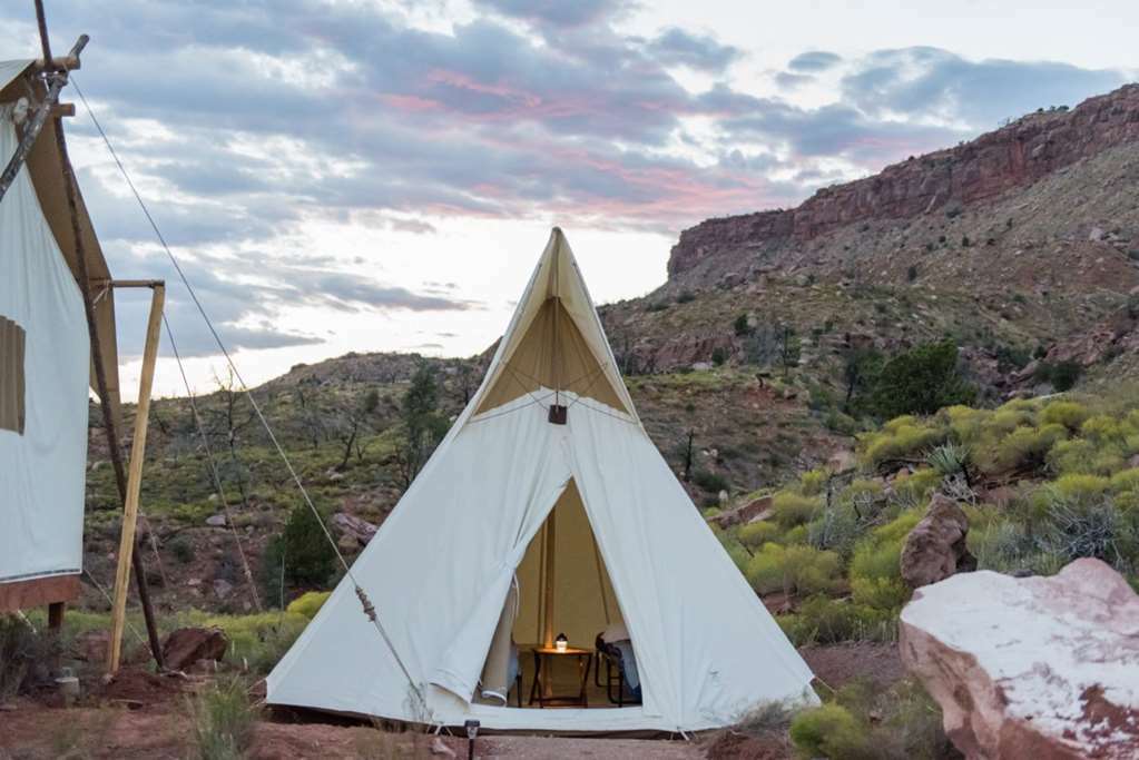 Under Canvas Zion Virgin Room photo